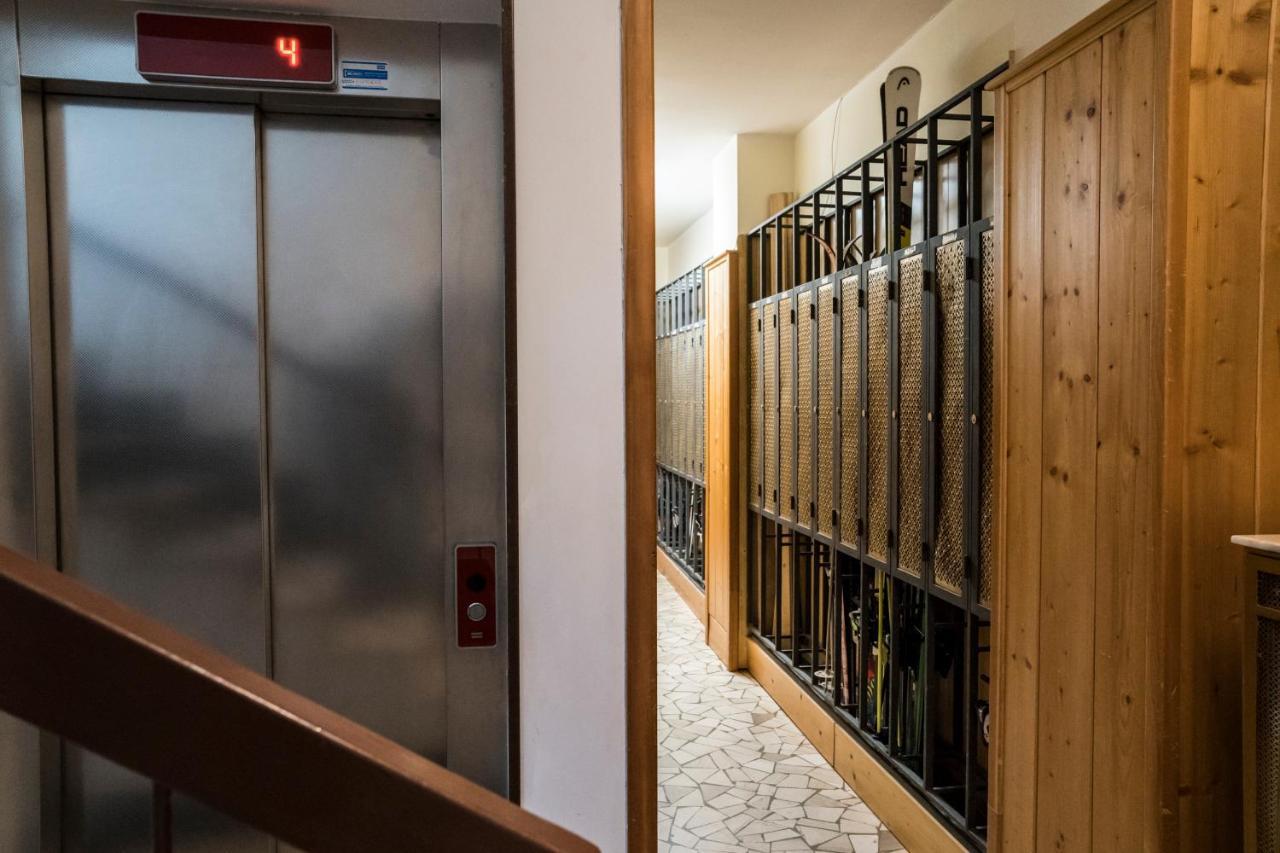 ברויל-קרוויניה Stay In Cervinia Deluxe Apartment מראה חיצוני תמונה